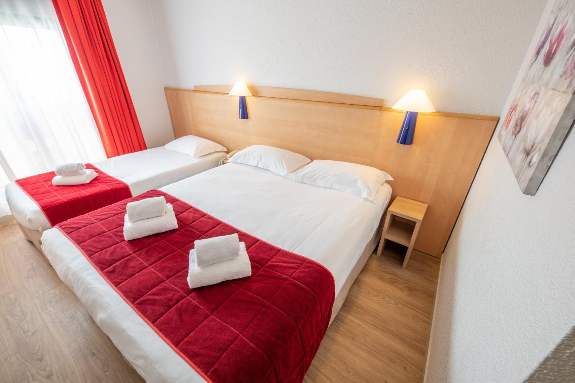 Hotel Saint Laurent Nogent-sur-Seine Værelse billede